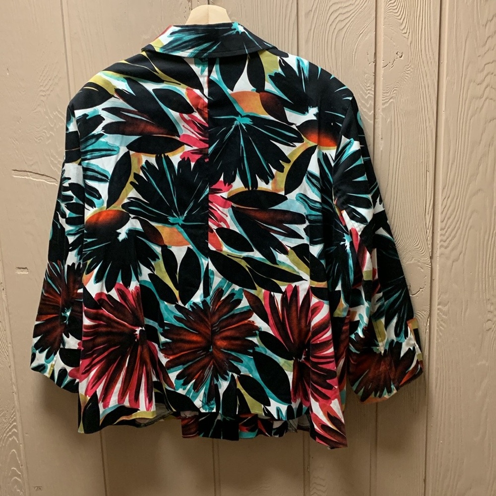 Erin Jacket - Picture 8 of 9